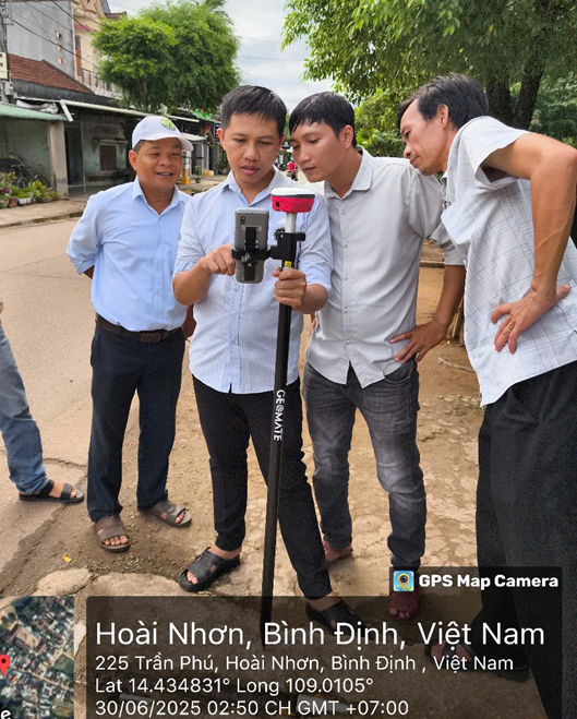 Máy GPS RTK Geomate- Giá thành cạnh tranh so với các dòng cùng phân khúc
