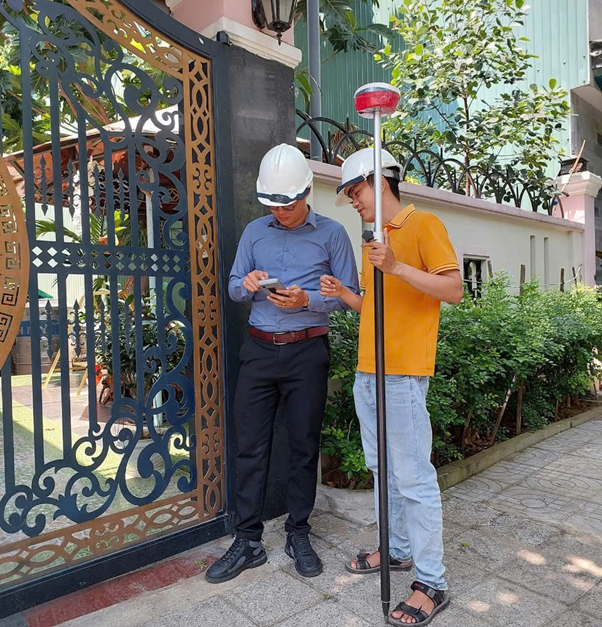 Máy GPS RTK Geomate- Giá thành cạnh tranh so với các dòng cùng phân khúc